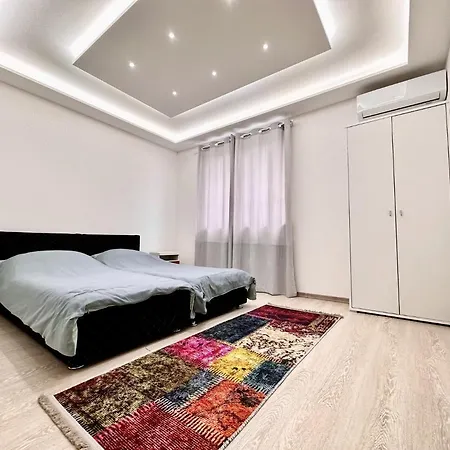 Max * סראייבו