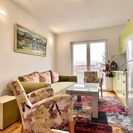 Max * סראייבו